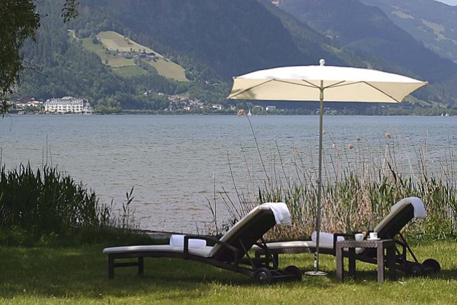Badestrand Liegen - See MAVIDA by the lake